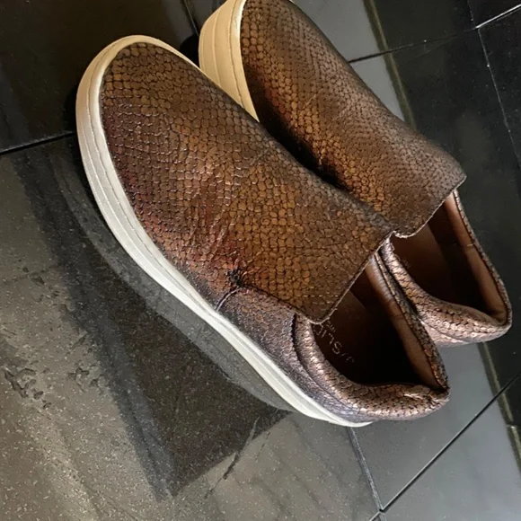 J/SLIDES - Picture 7 of 10